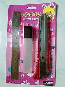 Blades Reserves Solid Stell in Plstic Box Cutters Craft Knife Ruler Metal Office