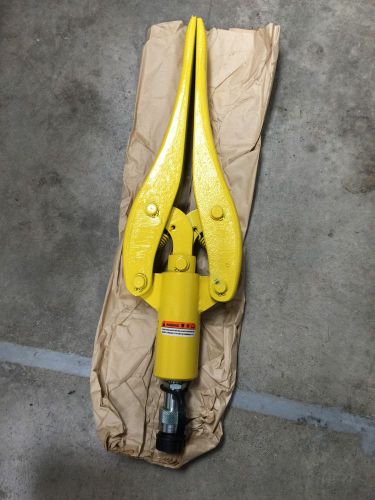 Enerpac WR-15 Spread Cylinder with 3/4 Ton Capacity Auto Body Jaws Long Stroke