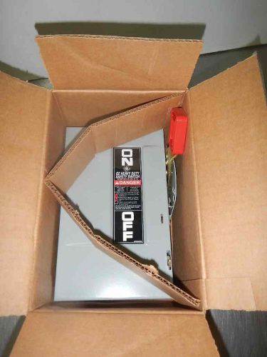 New in box GE TH3221 30 Amp 240v Fusible Nema 1 Safety Disconnect