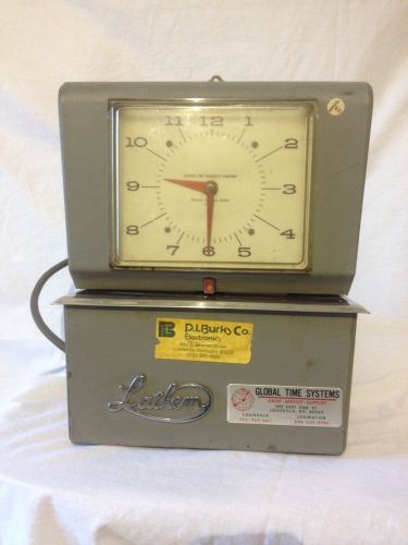 Lathem heavy-duty manual time recorder time clock model 4020 with key for sale