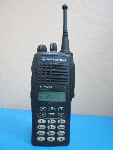 Motorola MTX9250 Handie Talkie - AAH25WCH4G6AN SN: 921HES0315