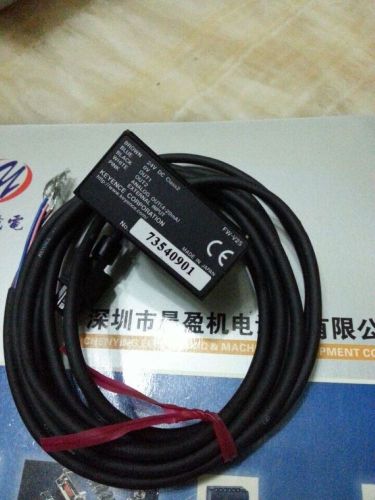 1PC New KEYENCE optical fiber amplifier FW-V25