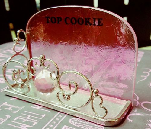 &#039;Top Cookie&#039; Pink Glass&amp;Silver Business Card Holder