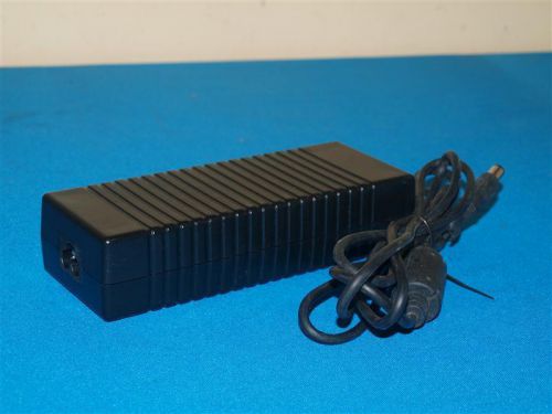 HP 397747-001 AC Power Adapter