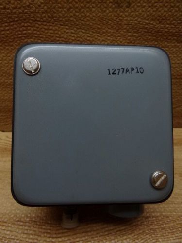 Penn Automatic Pressure Controller P72AE, Model 8 PN 1277AP10 P72AE