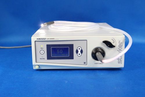 Stryker x8000 xenon light source (220-200-000) with fiberoptic cable for sale