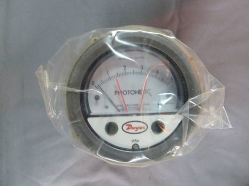 Dwyer photohelic a3005c pressure switch/gauge *new* for sale