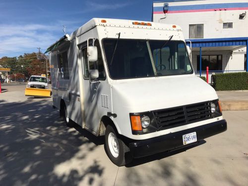2003 Food Truck ( Brand New Kitchen) 21000 Miles (571-251-3860) Free Delivery