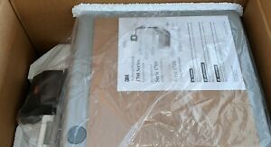 3M Overhead Projector 1720 New Open Box  2,500 Lumens Classroom Business Nice