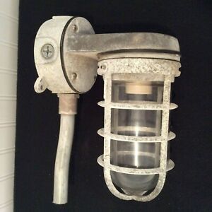 Vintage Stonco Industrial wall/ceiling mount Light Fixture w/clear globe &amp; cage
