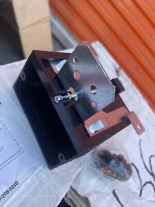 (25) Arlington Industries 1-Gang Adjustable Outlet Mount Box FA101