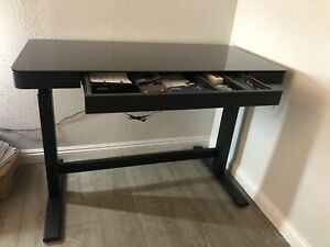 Twin-Star’s Power Adjustable Height Tech Desk, Black