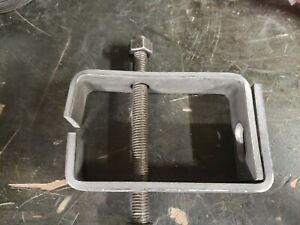 B-3055 -1/2 X 2 18236A B-line Beam Support