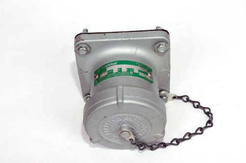 Appleton ACR3033  30A, 600V, 3 Pole, 3 Wire, Receptacle