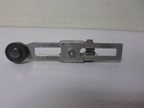 Used Honeywell Micro Switch 3/4&#034; Adjustable Nylon Roller Arm 1/2&#034; Width, LSZ52C