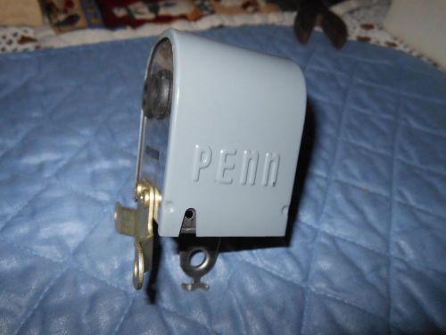 USED PENN 7825 PRESSURE LEVEL SWITCH