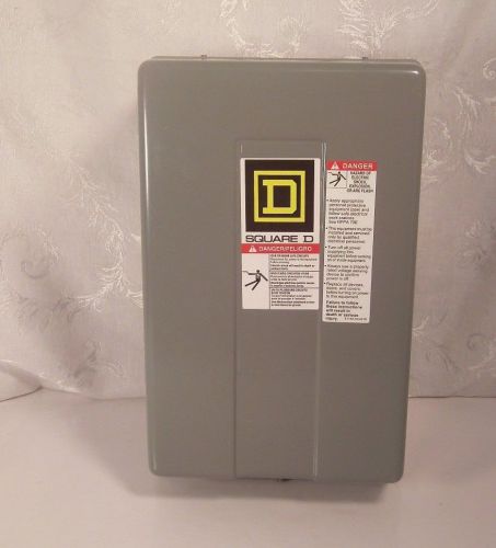 SQUARE D L60905 4 POLE LIGHTING 120 VOLT AC CONTACTOR ELECTRICAL PANEL