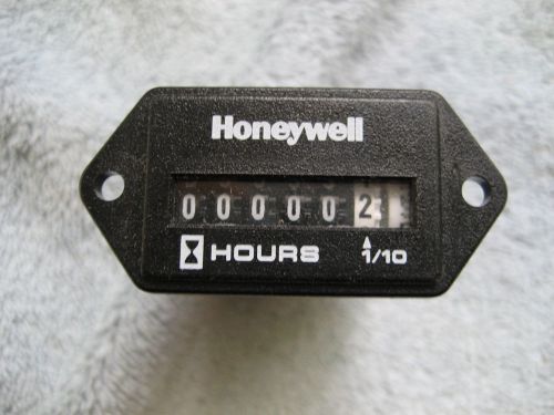Honeywell 120 Volt Hour Meter    **UL Listed**