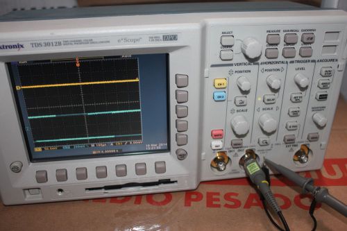 Tektronix TDS3012B 2 Channel Digital Phosphor Oscilloscope PASSED SELF TEST NR