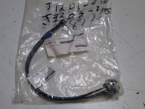 BALLUFF CONNECTOR BCC071Z *NEW IN BAG*