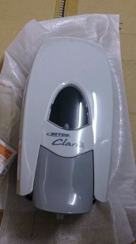 Clario Foaming Hand Sanitizer Dispensers (12)