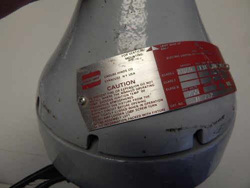 CROUSE HINDS EVA 282 EXPLOSION PROOF LAMP