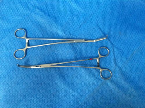 V. Mueller Debakey Tangential Occlusion Clamps CH7296 and CH7294