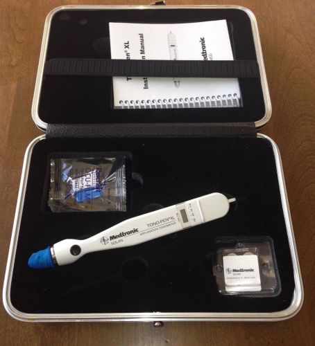 Medtronic Tono-Pen XL Applanation Tonometer w/ case, batteries, calibrates GOOD