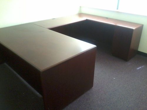 Large ofs executive office u-shaped desk - 103&#034; wide,71&#034; deep,5 drawers, no key for sale