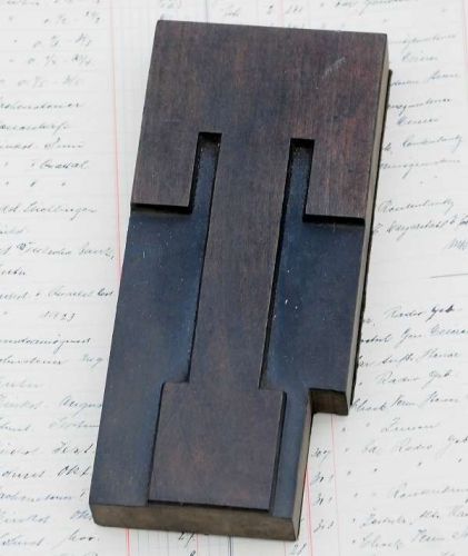Huge letter &#034;T&#034; -  7.09&#034; letterpress wood printing block vintage wooden type ABC