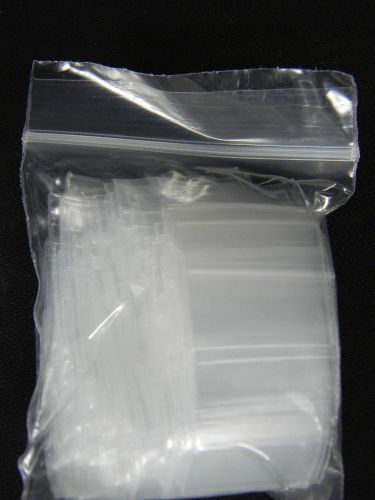 Lot of 100 Ziplock SEALABLE -- 1&#034; x 1&#034; -- Small BAGS
