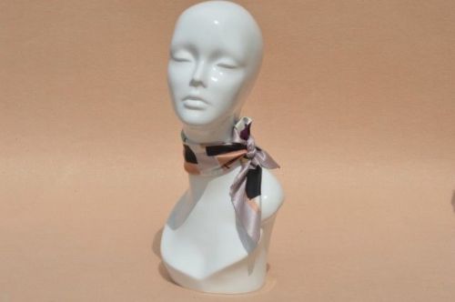 White Gloss Female Fiberglass Mannequin Head for wig and display