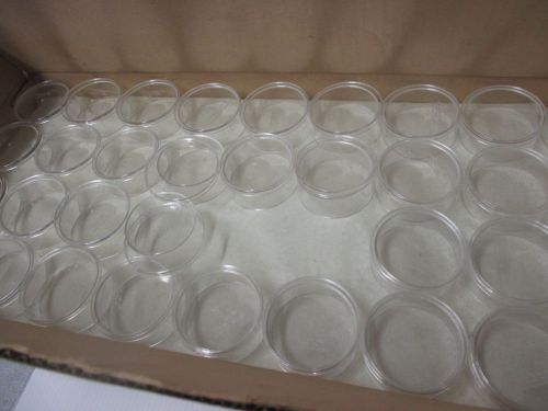petri dishs - case lot - round clear plastic acrylic - Magnet crane tray