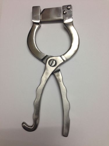 Veterinary Newberry Castrator German stainless steel  fine quelty