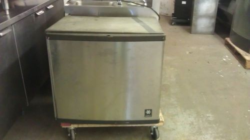 Manitowoc qy0874c commercial  maker - remote cooled with condenser for sale