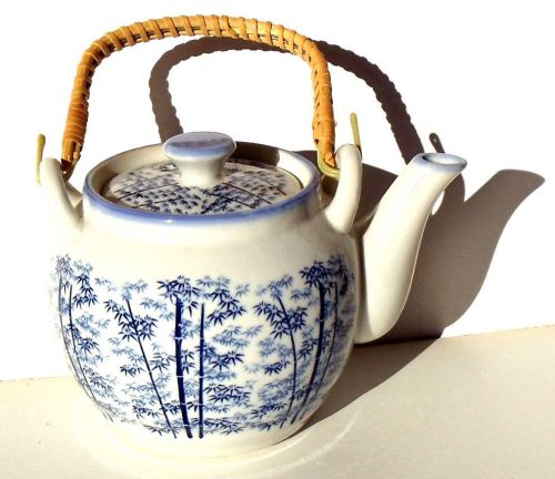 1 Porcelain Tea Pot Teapot 32 OZ Blue Bamboo Serving Tea Coffee Beverage NEW