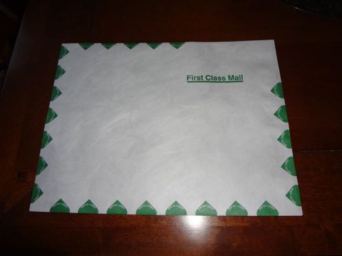 NEW- 2 BOXES 200 TOTAL10 X 13 FIRST CLASS WHITE STRONG TYVEK ENVELOPES