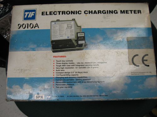 TIF 9010A ELECTRONIX CHARGING METER SCALE BATTERY POWERED PORTABLE wCASE
