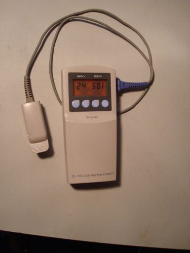 NELLCOR  NPB-40 Portable Pulse Oximeter