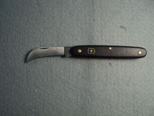 Victorinox swiss pruning grafting knife with curved blade black with gold tone for sale