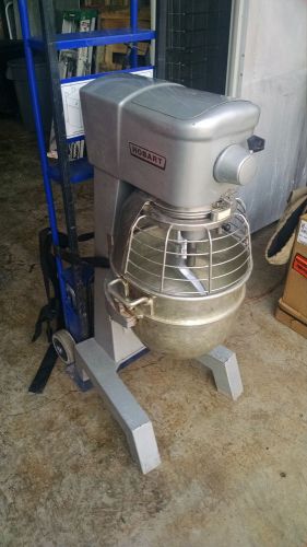 Hobart mixer 30 quart d-300 w/bowl gaurd **115 volt*** for sale
