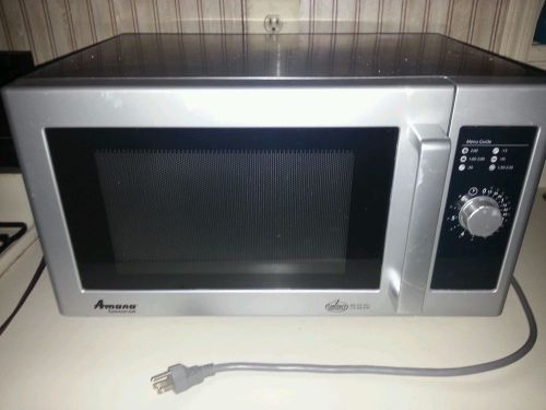 AMANA 1000W COMMERCIAL MICROWAVE OVEN RMS10D