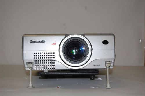 Panasonic PT-L735U LCD PROJECTOR with case