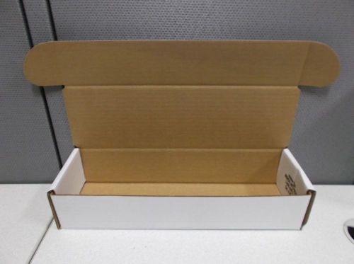 (PACK OF 25) 12&#034;x4&#034;x2.5&#034; Tab Lock White Cardboard Storage/Mailing Box - NEW