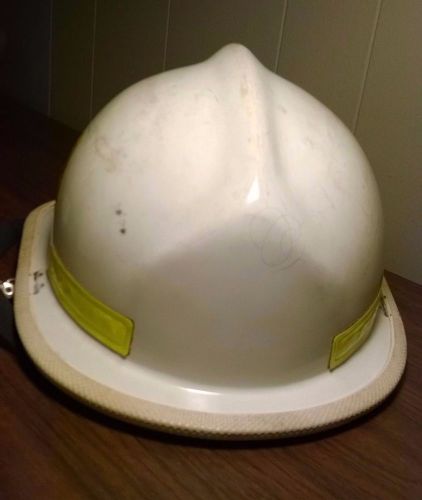 Vintage Cairns &amp; Bros 660 Firefighters Helmet, White, size range 6.5 - 8