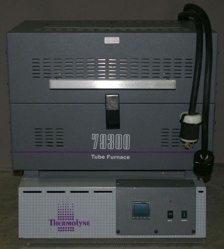 THERMOLYNE 79300 100°C to 1200°C Programmable 12&#034; Split Tube Furnace F79325