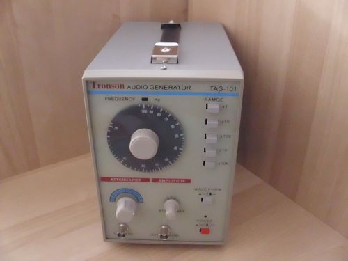 NEW 1MHZ  AUDIO SIGNAL GENERATOR,HI FI/AMPLIFIER TEST/LAB USE, 220V/110V VERSION