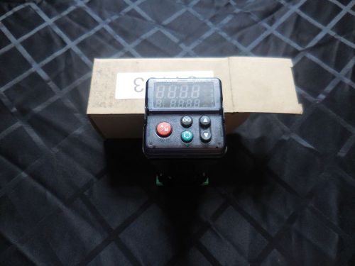Watlow EZ-ZONE PM6C1KK-AAAABAA Temperature Controller