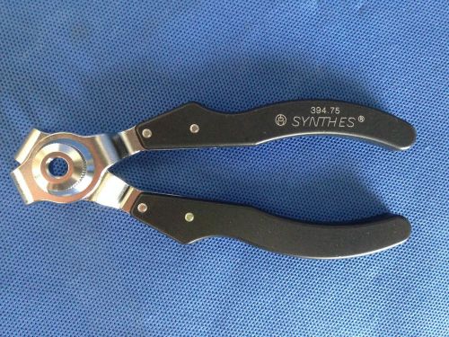 Synthes Pinless Fixator Handle (394.75)