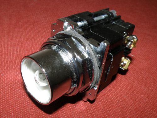 Light indicator PUSH BUTTON CUTLER – HAMMER  120 V 50/60 Hz 6,3 V